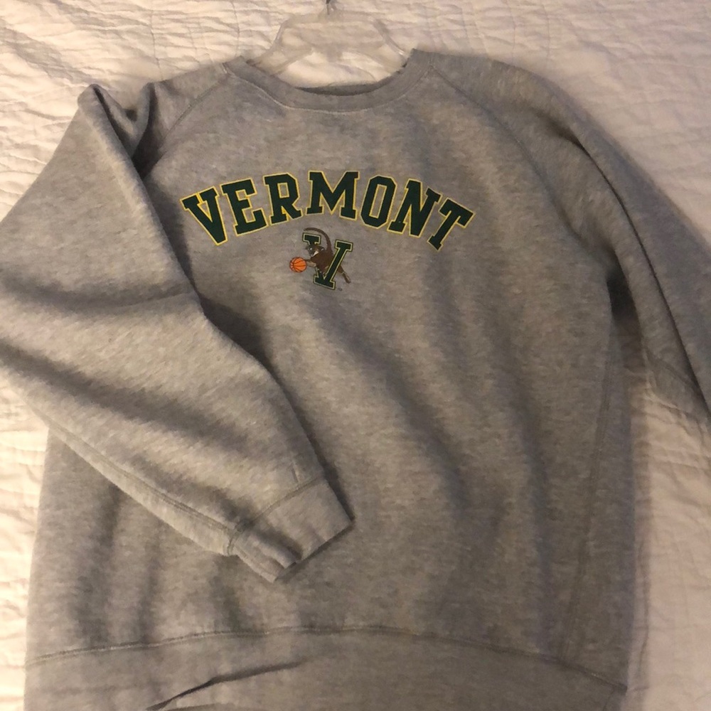 UVM CREWNECK